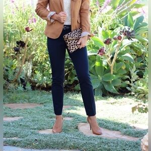 BANANA REPUBLIC, SKINNY SLOAN PANTS. SOFT & STRETCHY BLACK CROP PANTS. SIZE 10